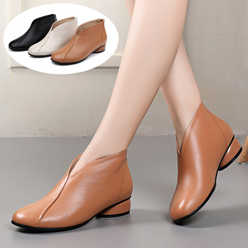 2022 Spring and Autumn new leather flat boots large size comfortable mommy shoes middle - aged woman boots soft - sole short - sole boots