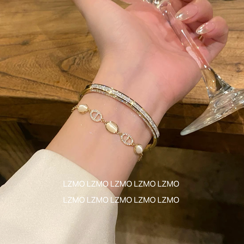 Lzmo Cat's Eye Stone Full Diamond Pig Nose Bracelet for Women ins Unique Sparkling Starry Bracelet Stackable Accessories Lzmo Cat's Eye Stone Full Diamond Pig Nose Bracelet for Women ins Unique Sparkling Starry Bracelet Stackable Accessories