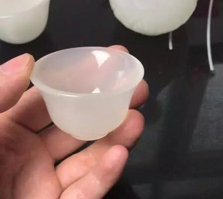 Sữa đông trắng ngọc thủy tinh sứ trắng ngọc rượu vang thủy tinh đặt ly rượu vang decanter rượu vang vàng nhỏ hầm rượu - Rượu vang ly uống rượu vang đỏ