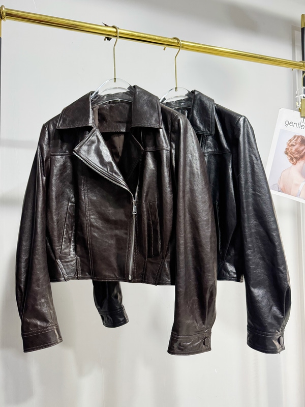 2026 Spring New Imported Oil Wax Top Layer Sheepskin Leather Short Jacket Women's Top Motorcycle Jacket