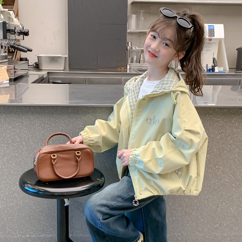 Girls' Jacket 2026 New Spring and Autumn Stylish Big Kids Windproof Jacket Autumn Fashionable Children's Baseball Jacket Clothing