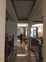 Yunxi Mansion Villa Mr. Chens mansion American-style staircase solid wood Internet celebrity stair treads stair guardrails