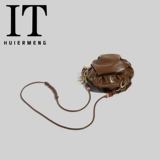 Это. Huiermeng Girls Hat Small Bags Женские 2025 Новая летняя плиссированная облачная сумка модная одноруба