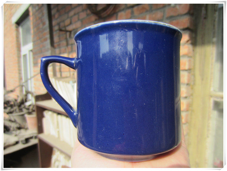(Xiaoyaoxianren) Qingji blue glaze mug not old and refundable