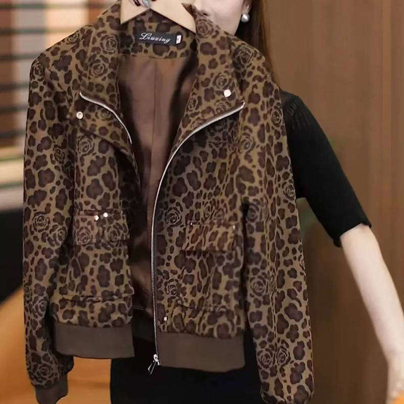 2025 Fashion Leopard Print Short Jacket for Women, New Autumn Style, Stylish Slimming Casual Loose Fit for Petite Figures, Trendy Top