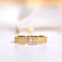 Wing | Golden Gallaxy 18k gold diamond stars frosted rings The stars are elegant and brilliant