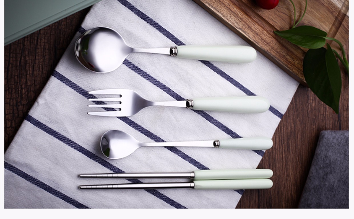 Sáng tạo inox cầm tay bộ đồ ăn ba mảnh đũa sinh viên dễ thương hộp dài tay cầm thìa đặt trẻ em bộ chén đĩa