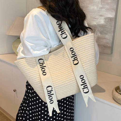 Вместительная и большая соломенная летняя пляжная сумка на одно плечо, популярно в интернете