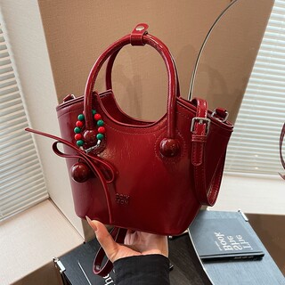 Red bag fashionable and high-end crossbody bucket bag
