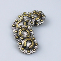New products Classic Western horseshoe type berry buckle decorated cloth skin sculpture art hardware antique silver spot gold Tang grass