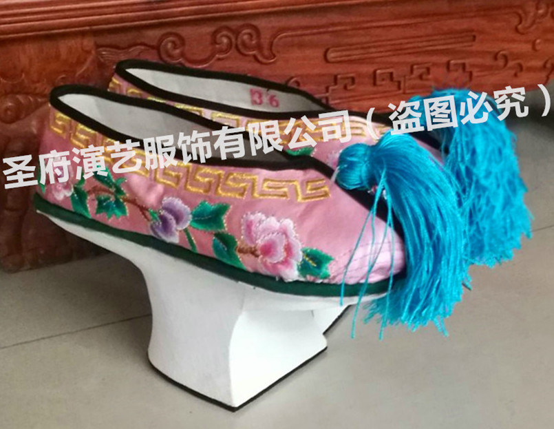 Order Xiaowei Xiaowei Dance Xiaowei Xiaowei Dance Costume Qing Dynasty Flower Pot Bottom Flag Shoes Checker Shoes
