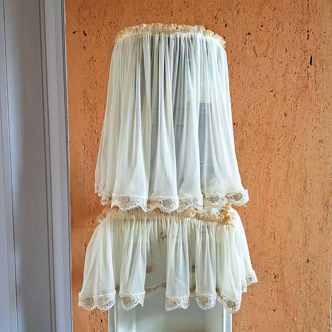 High-end fabric lace rice gold water water machine two pieces of drinking water machine dust curtain