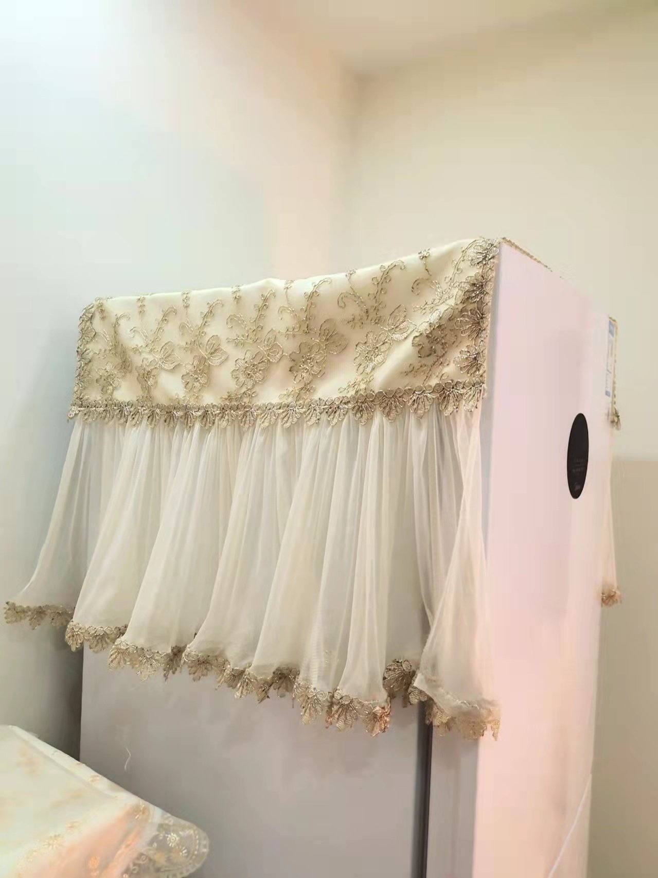 Lace Cloth Art Golden Fridge Cover Towels Fridge Hood Fridge Curtain anti-smoke dust-proof sunscreen Single door Dodoor pair open door