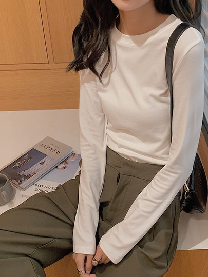 White cotton simple bottoming shirt for women 2025 autumn and winter new style small slim long-sleeved T-shirt top trendy