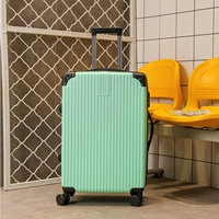 Мятно-зеленые ретро-уголки