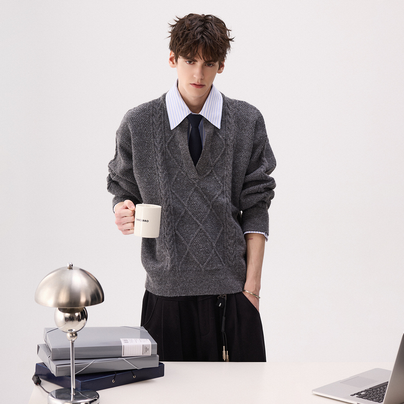 Chicerro Sicilian Men's American-Style Unisex Cable Knit Lapel Fake Two-Piece Sweater Men's Knitwear Fashionable Chicerro Sicilian Men's American-Style Unisex Cable Knit Lapel Fake Two-Piece Sweater Men's Knitwear Fashionable