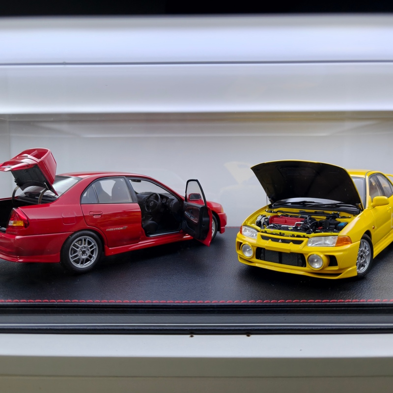 Mh 1:18 Mitsubishi Evo Iv with Engine, Alloy Full-Scale Car Model, Red and Yellow