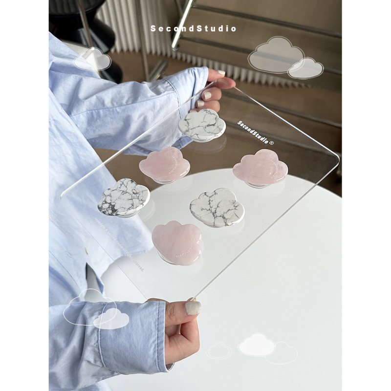 Creative and Cute Cloud-Shaped Stone Phone Holder, Niche Original Natural Crystal Stone Airbag Holder, Magnetic Anti-Drop Creative and Cute Cloud-Shaped Stone Phone Holder, Niche Original Natural Crystal Stone Airbag Holder, Magnetic Anti-Drop