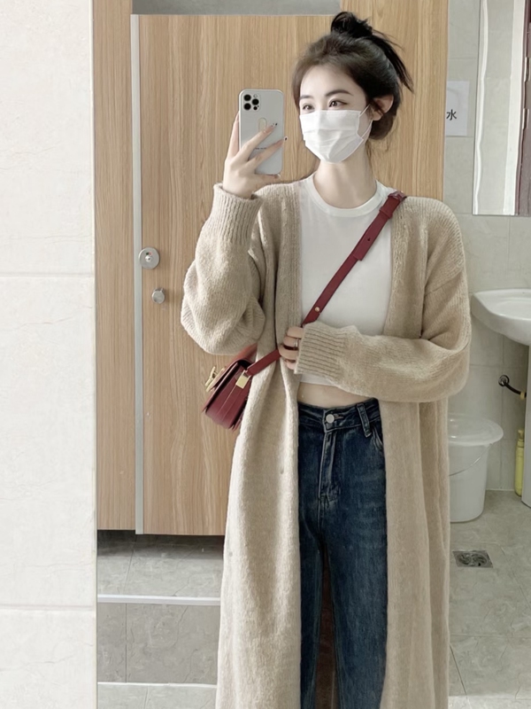 Oatmeal-Colored Knitted Cardigan for Women, High-End Autumn and Winter Outerwear, Mid-Length Sweater Coat, Shawl, Lazy Style, Loose Fit Oatmeal-Colored Knitted Cardigan for Women, High-End Autumn and Winter Outerwear, Mid-Length Sweater Coat, Shawl, Lazy Style, Loose Fit