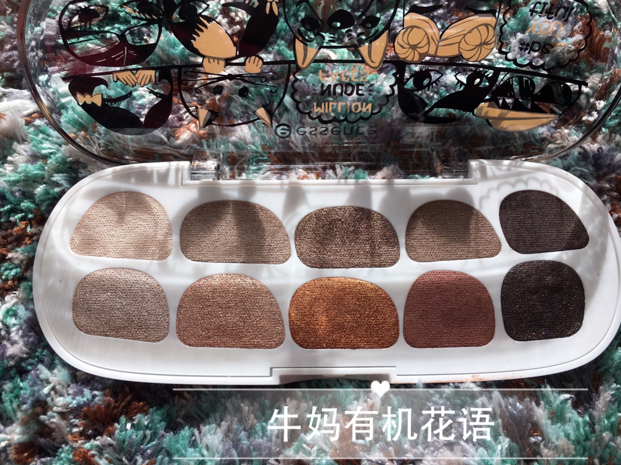 Đức Essence2018 xuân mới 10 màu phấn mắt lăng kính Prism holo series - Bóng mắt bảng mắt colourpop 24 ô