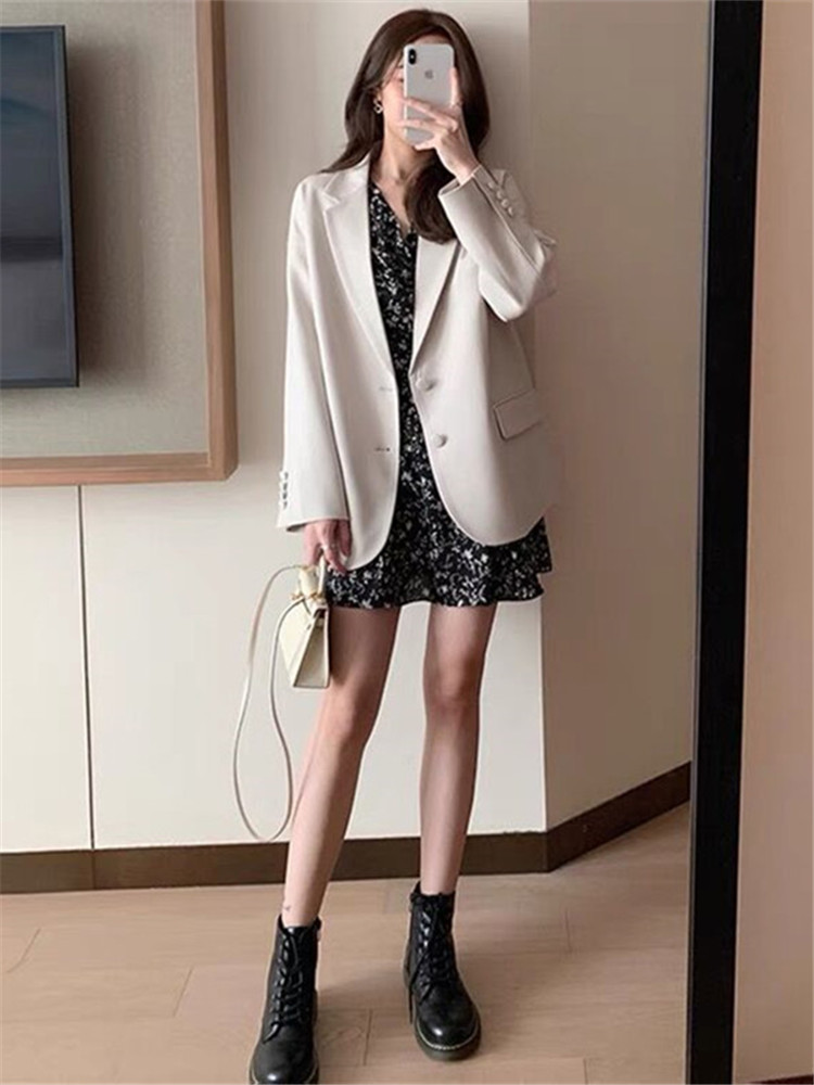 chic white suit coat female loose 2023 spring and autumn new Korean version of casual outline temperament small suit tops