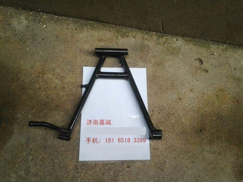 Qingqi original GS125 QM125-2 QM125-10B locomotive accessories large support center bracket