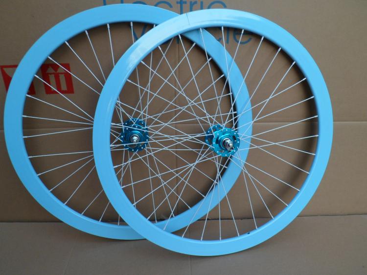 Roues de vélo cyclisme sur route - Ref 2373699 Image 45