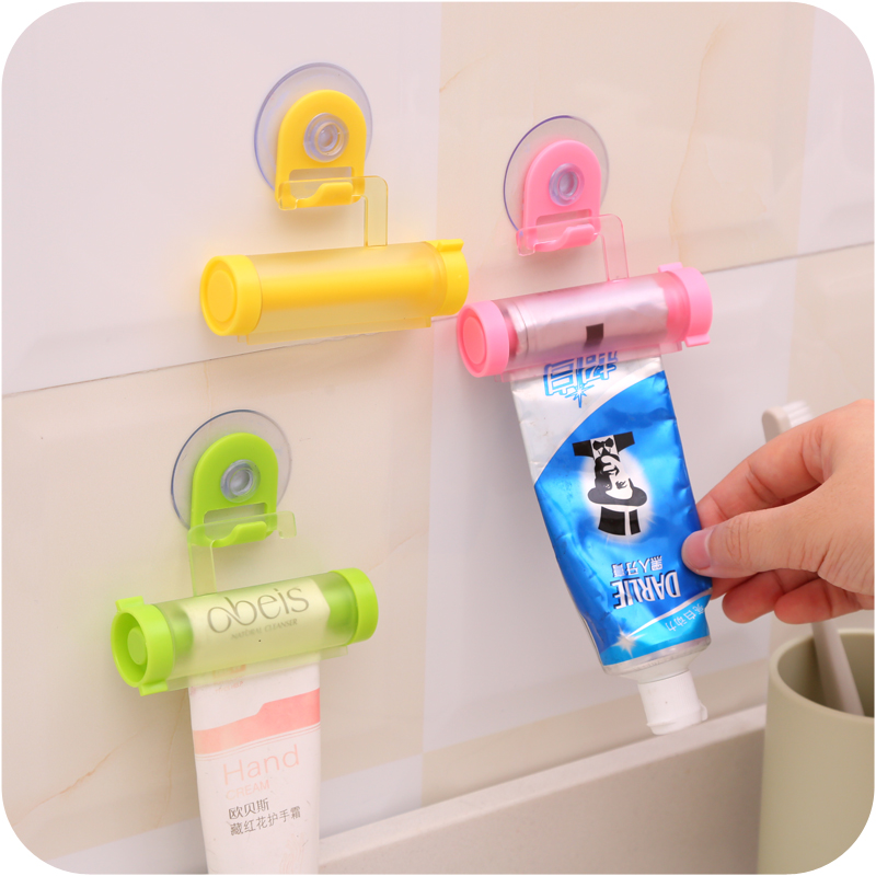 Creative suction cup Hanging Diving Boat Styling Miller Toothpaste Multifunction Wash-Face Milk Toothpaste Manual Squeezer