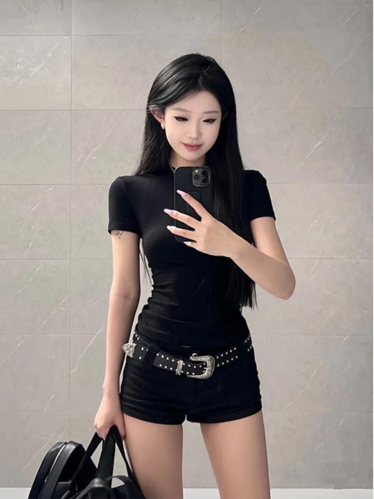 <!--网红博主辣妹紧身牛仔短裤女夏季显瘦黑色美式热裤性感低腰超短裤-->