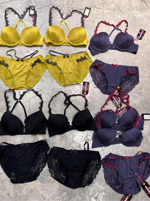 Korean Lingerie Lalingerie Genuine In-Stock Front-Clasp Push-Up Women's Bra and Panties with Lace Straps