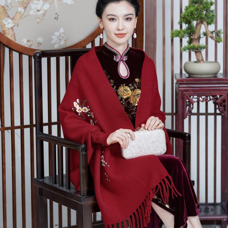 Qipao Shawl for Weddings, Mother's Cashmere Evening Gown Cape, Women's Autumn and Winter Wedding Retro Knitted Coat