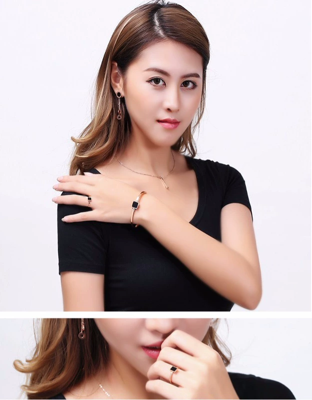 Không phai màu vàng hồng đen hình học kim cương hình vuông Vòng đeo tay bằng vàng 18K trang sức bằng thép titan phiên bản Hàn Quốc - Vòng đeo tay Clasp