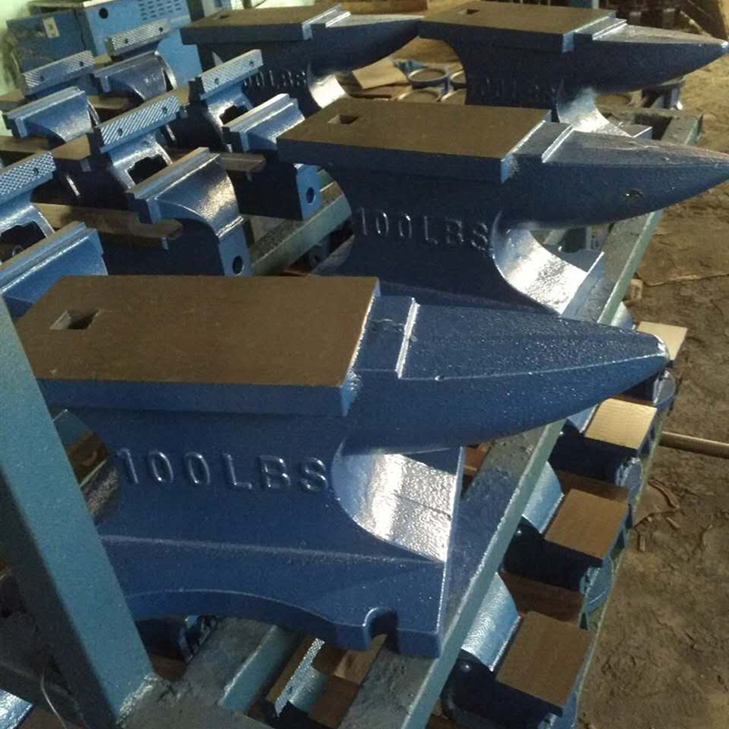 Cast iron small iron anvil anvil sheep horn anvil DYI hand-beating anvil pad anvil fitter pad iron hardware tools