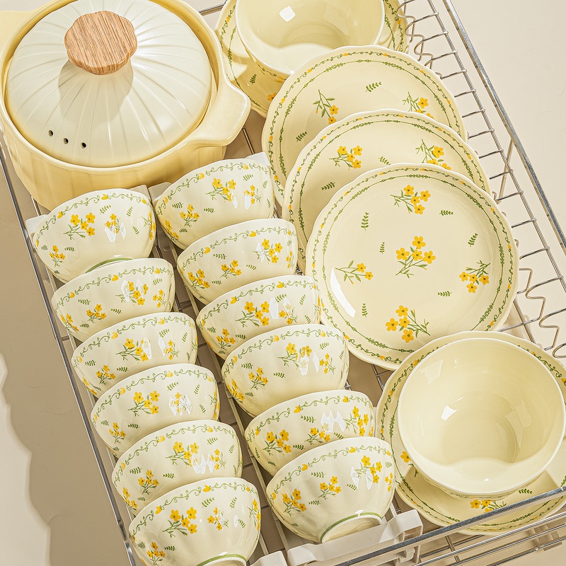 Cream-Colored Underglaze Ceramic Tableware 2026 New Model Bowl and Plate Set for Home Use, High Aesthetic Value Ceramic Bowls, Plates, and Chopsticks for Housewarming Cream-Colored Underglaze Ceramic Tableware 2026 New Model Bowl and Plate Set for Home Use, High Aesthetic Value Ceramic Bowls, Plates, and Chopsticks for Housewarming