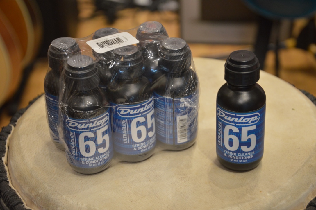 Successful instrument Dunlop 65 guitar bassy sink fingerboard maintenance and anti - rust cleaning agent