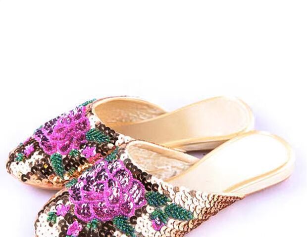 Dép thêu kiểu dân tộc retro, satin, vải sequin, dép lê, gân bò, nhà, dép cưới cao cấp, xuất khẩu sandal nữ đế thấp