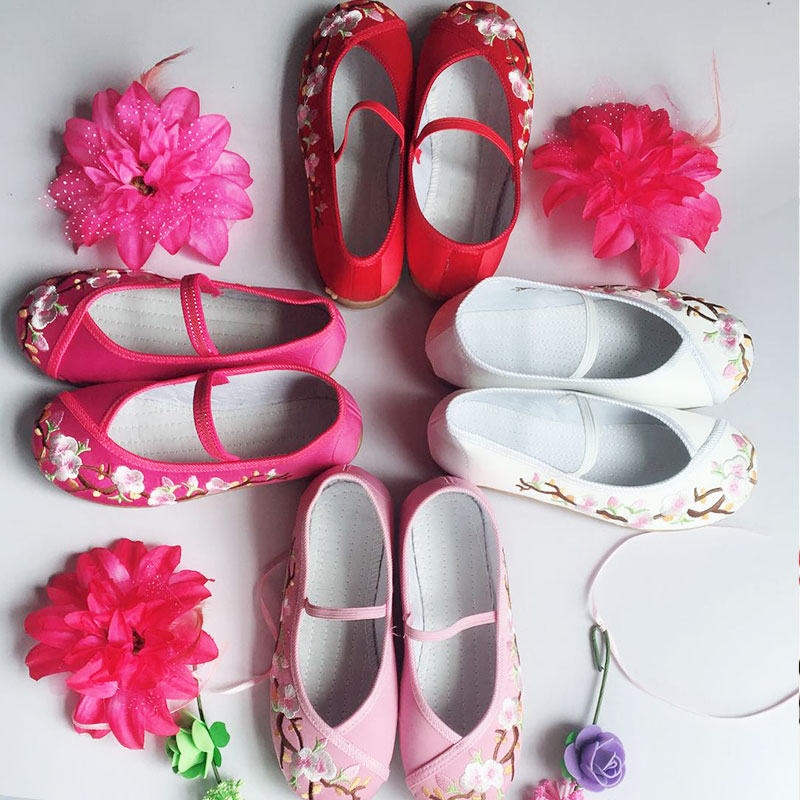 Embroidered Shoes Old Beijing Cloth Shoes Woman Spring Autumn 2019 New Ethnic Wind Oxford Flat Heel Dance Single Shoes Hanfu Shoes Woman-Taobao