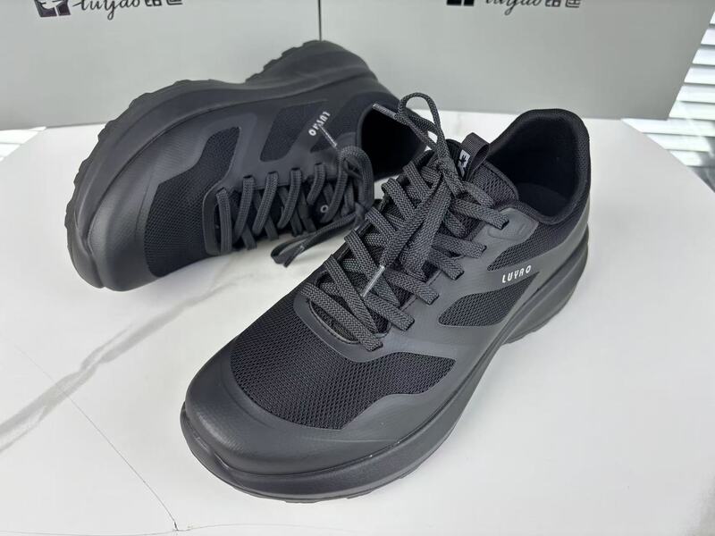 Luyao Men's Shoes 2026 Spring New Casual Sports Shoes Breathable Flyknit Mesh Shoes Fashionable Versatile Shoes for Men Luyao Men's Shoes 2026 Spring New Casual Sports Shoes Breathable Flyknit Mesh Shoes Fashionable Versatile Shoes for Men