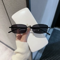 Черная рама черная и серая лист ● Рекомендуемая защита от солнца