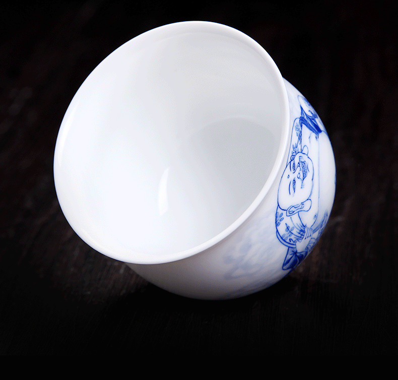 Above jade [naijing] jingdezhen ceramic pressure hand cup hand - made of blue and white porcelain Buddha master cup cup home collection