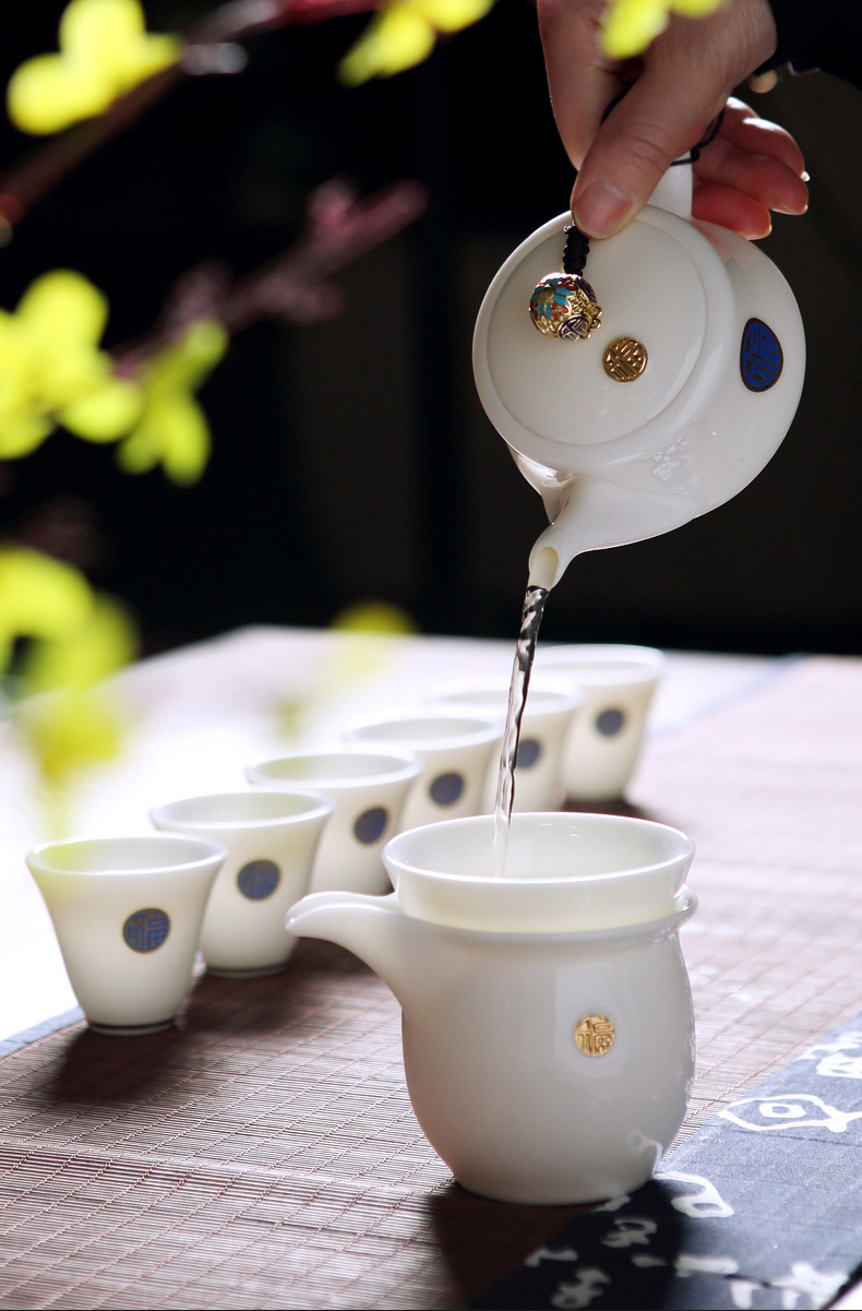 Jingdezhen porcelain teapot suit kung fu household contracted ceramic cup suet jade tea tureen with sitting room