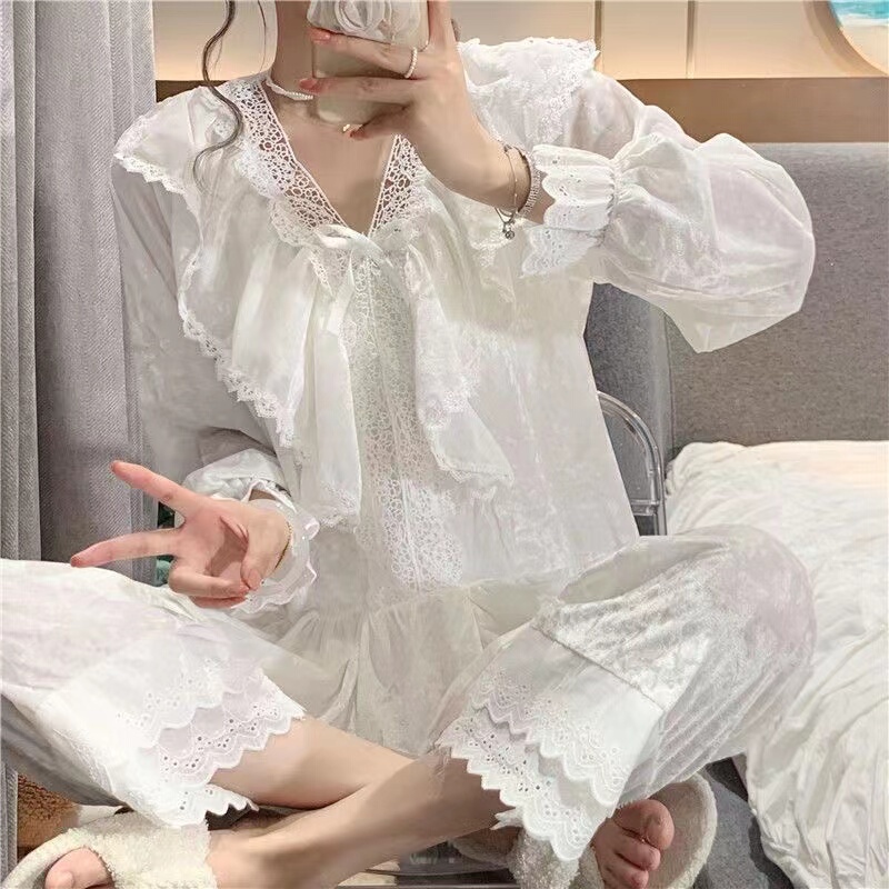 Internet Celebrity Popular Style French Palace-Style Pajamas for Women, Sweet Velvet, Fashionable and Versatile, Can Be Worn Outside, Home Wear Set