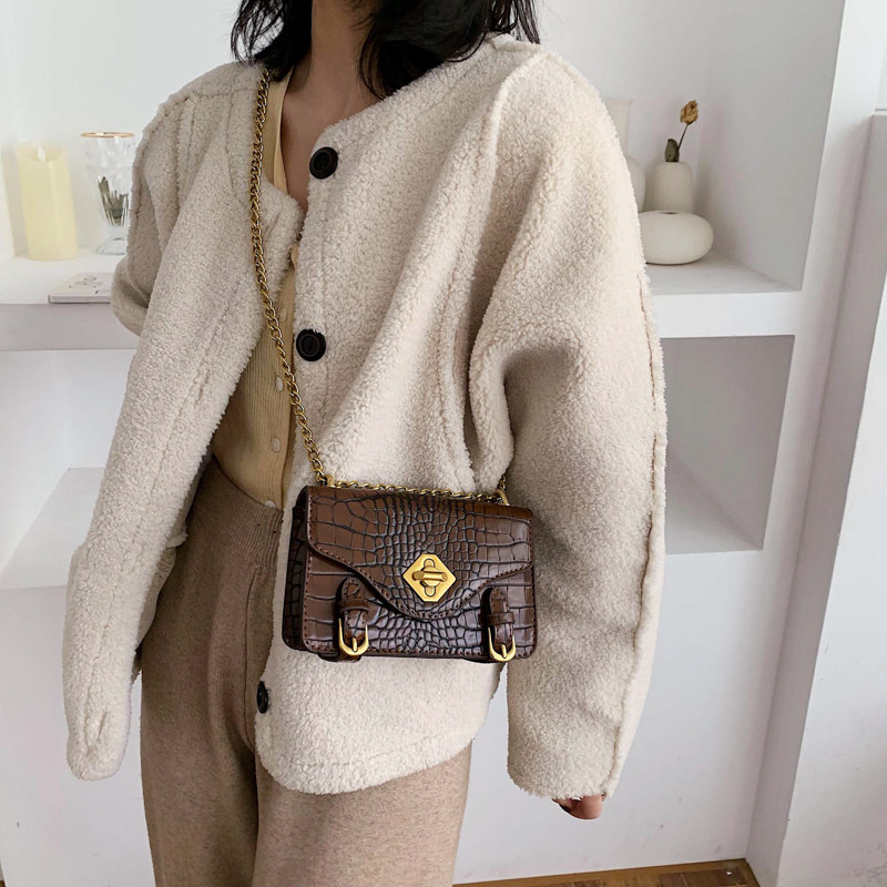 Singapore Women's Bag Official Flagship 2021 New Advanced Senses Genuine Leather Texture Crocodile Thread Chain Single Shoulder Diagonal Satchel