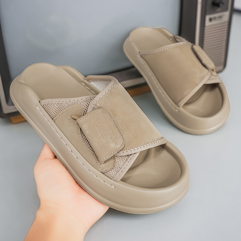 Summer Outdoor Wear 2026 New Trendy Fashion Non-Slip Thick-Soled Durable Beach Sandals Couple's Slip-On Sandals for Men