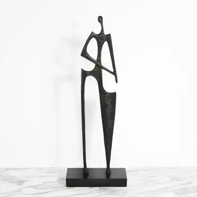 Modern minimalist black abstract figure sculpture ornaments model room sample House Display Center Villa bookcase porch soft decorations