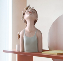 Looking up at the girl resin ornaments creative looking up at the bow girl resin decoration Model Room childrens room