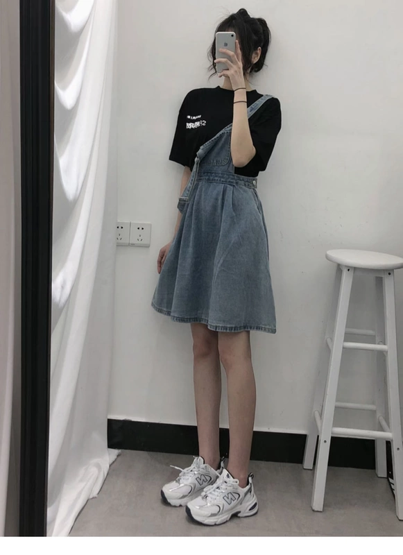 Mùa hè 2020 mới nhỏ đầm eo thon gọn phiên bản Hàn Quốc giảm tuổi hoang dã Váy chữ A quai ngang váy nữ - A-Line Váy