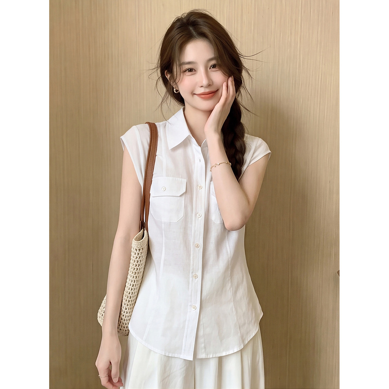 Old Money Style White Pocketed Turn-Down Collar Linen Shirt for Women, New Summer Design with Slimming Effect and Elegant Flutter Sleeves Old Money Style White Pocketed Turn-Down Collar Linen Shirt for Women, New Summer Design with Slimming Effect and Elegant Flutter Sleeves