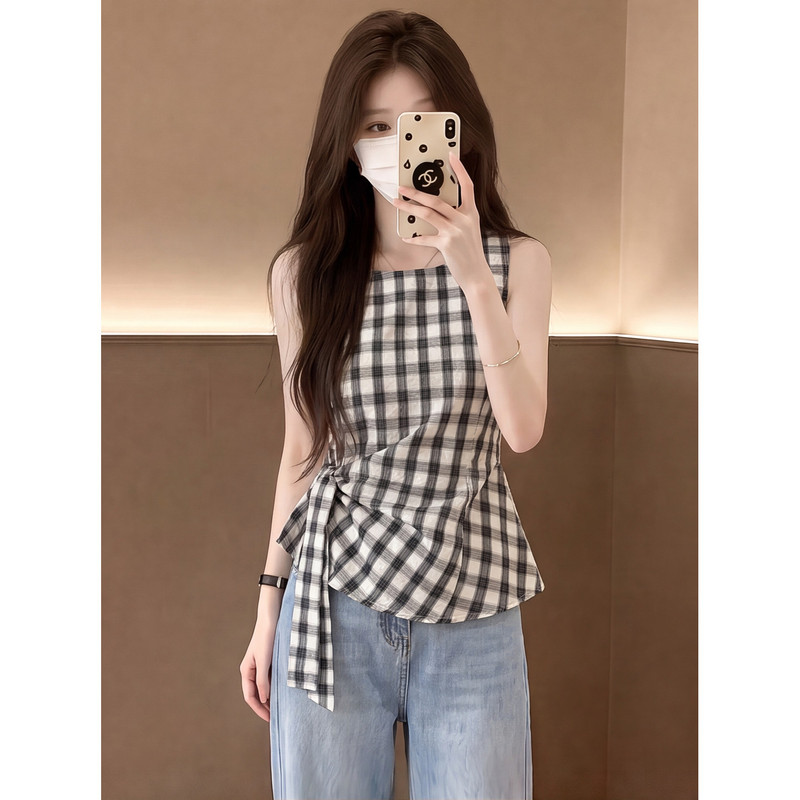 Hong Kong Style Retro Plaid Sleeveless Vest for Women 2026 Summer Style with Tie Waist, High-End Loose Top