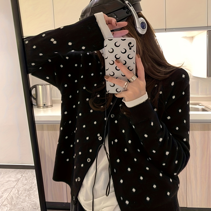 Spring Trendy Outfit: Gray Polka Dot Round Neck Knitted Cardigan for Women, 2025 New Style, Layered Design, Versatile Top Spring Trendy Outfit: Gray Polka Dot Round Neck Knitted Cardigan for Women, 2025 New Style, Layered Design, Versatile Top